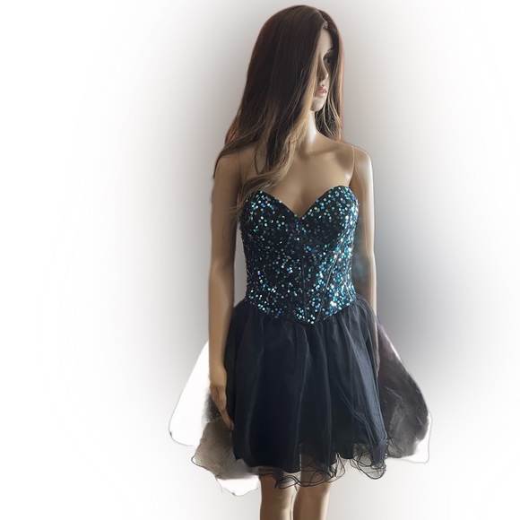 Black Sleeveless Blue Sequins Embellished Fit & Flare Dress Size 9/10 - Picture 10 of 16